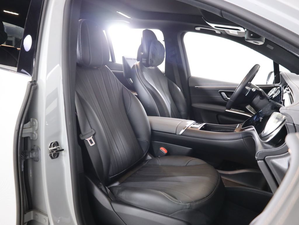 Used 2023 Mercedes-Benz EQS 580 4MATIC SUV image 52