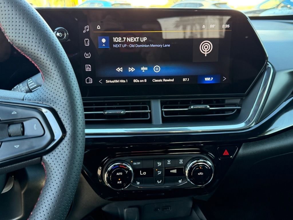 New 2026 Chevrolet Trax RS w/ Driver Confidence Package image 10