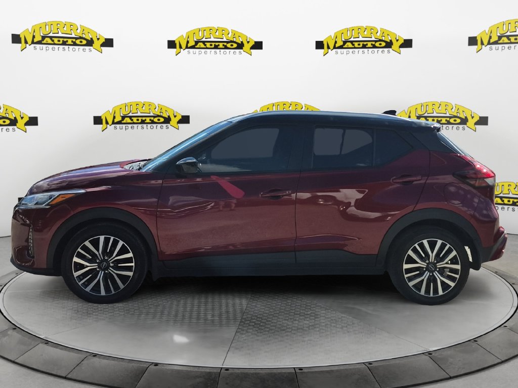 Used 2022 Nissan Kicks SV FWD image 2
