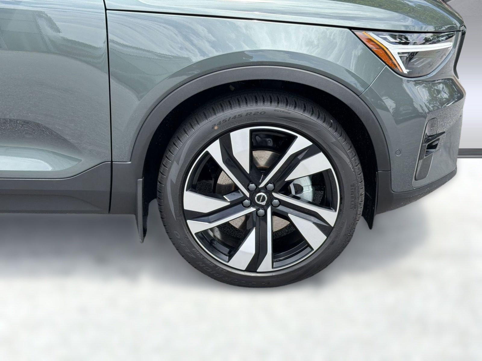 New 2026 Volvo XC40 B5 Ultra AWD/4WD image 12