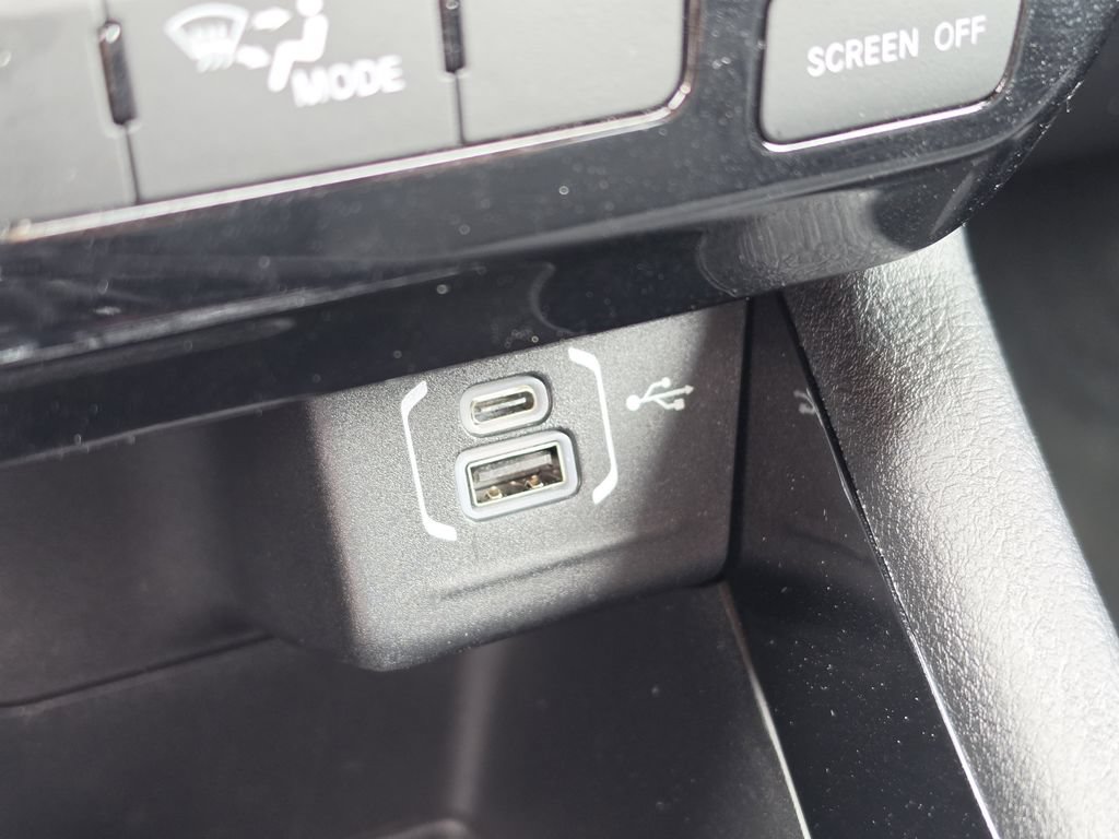 Used 2022 Jeep Compass Latitude FWD image 21