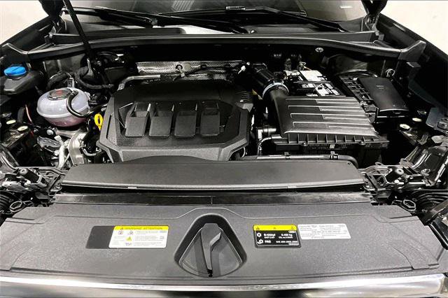 Certified 2025 Audi Q3 2.0T Premium w/ Convenience Package image 9
