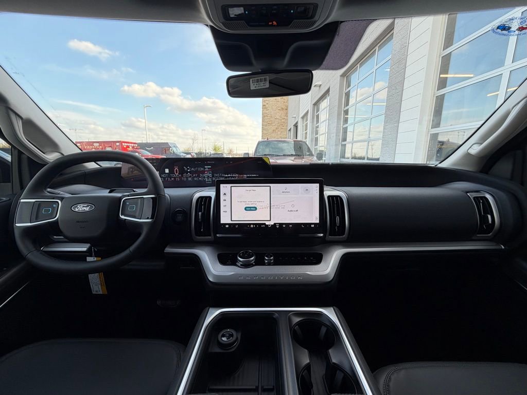 New 2026 Ford Expedition Active image 59
