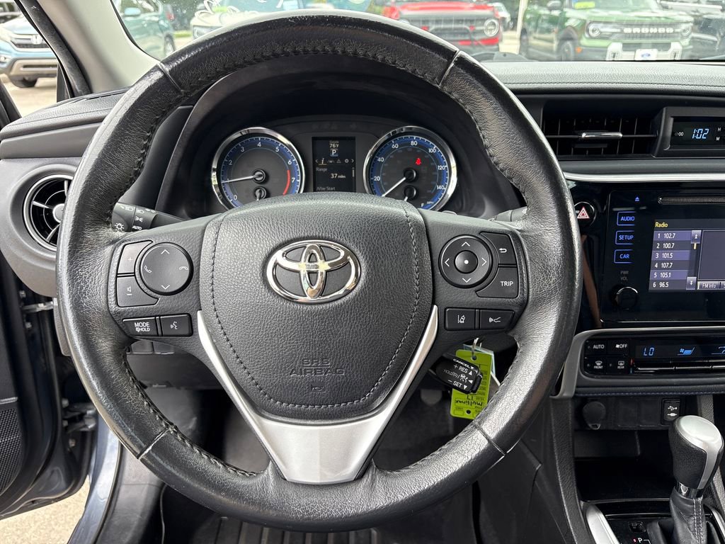 Used 2017 Toyota Corolla SE image 17
