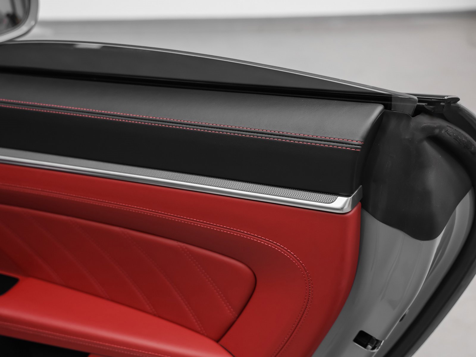 Used 2023 Porsche 911 Turbo image 36