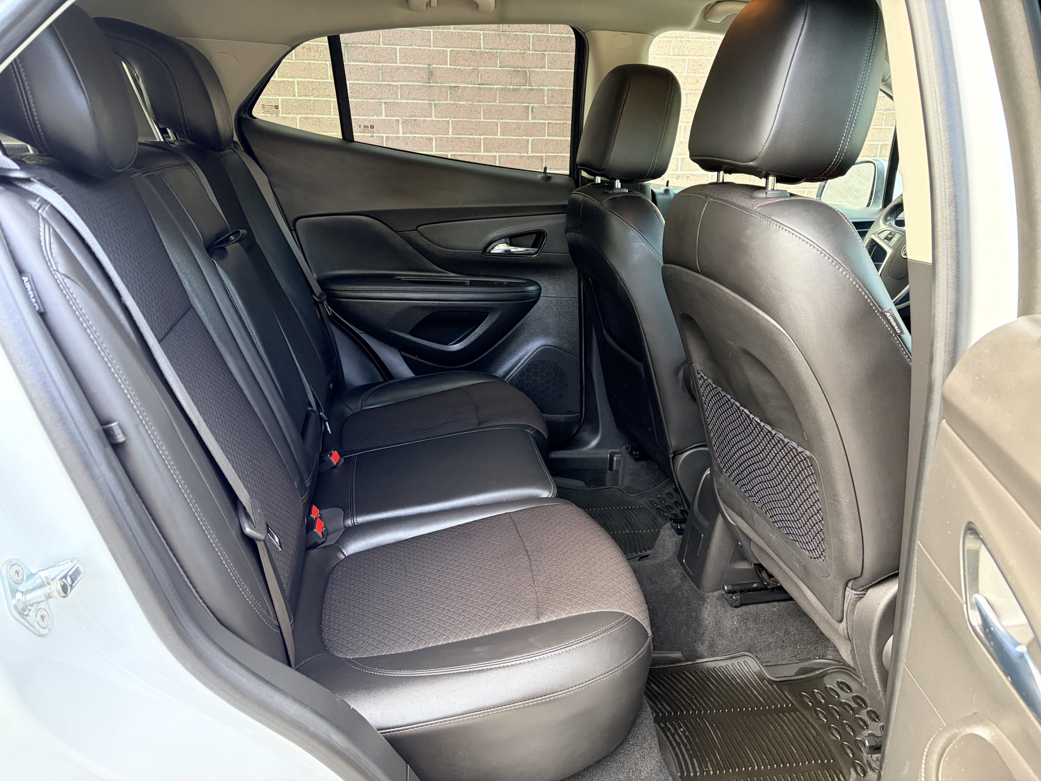 Used 2018 Buick Encore Preferred FWD image 23