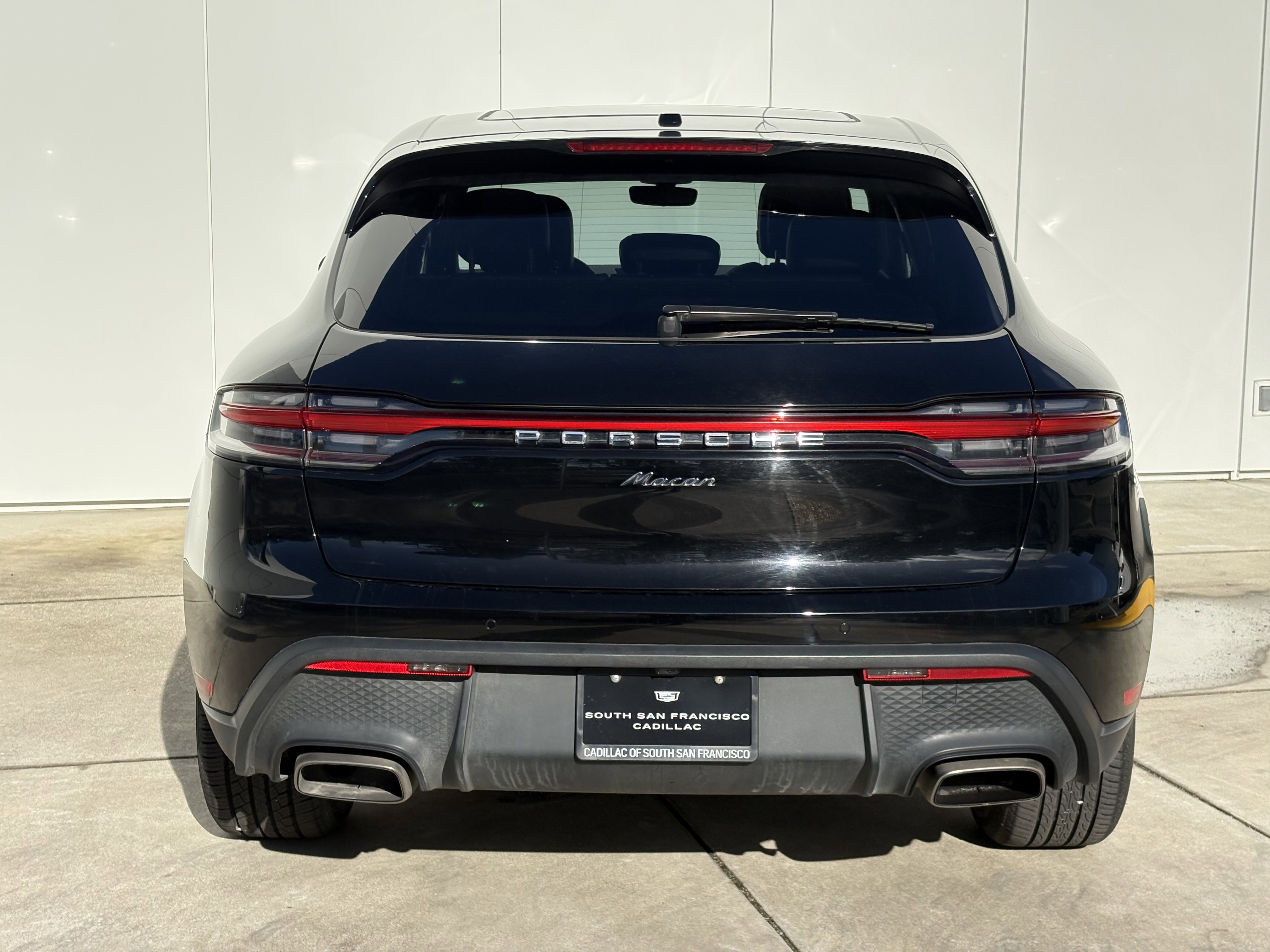 Used 2024 Porsche Macan image 8