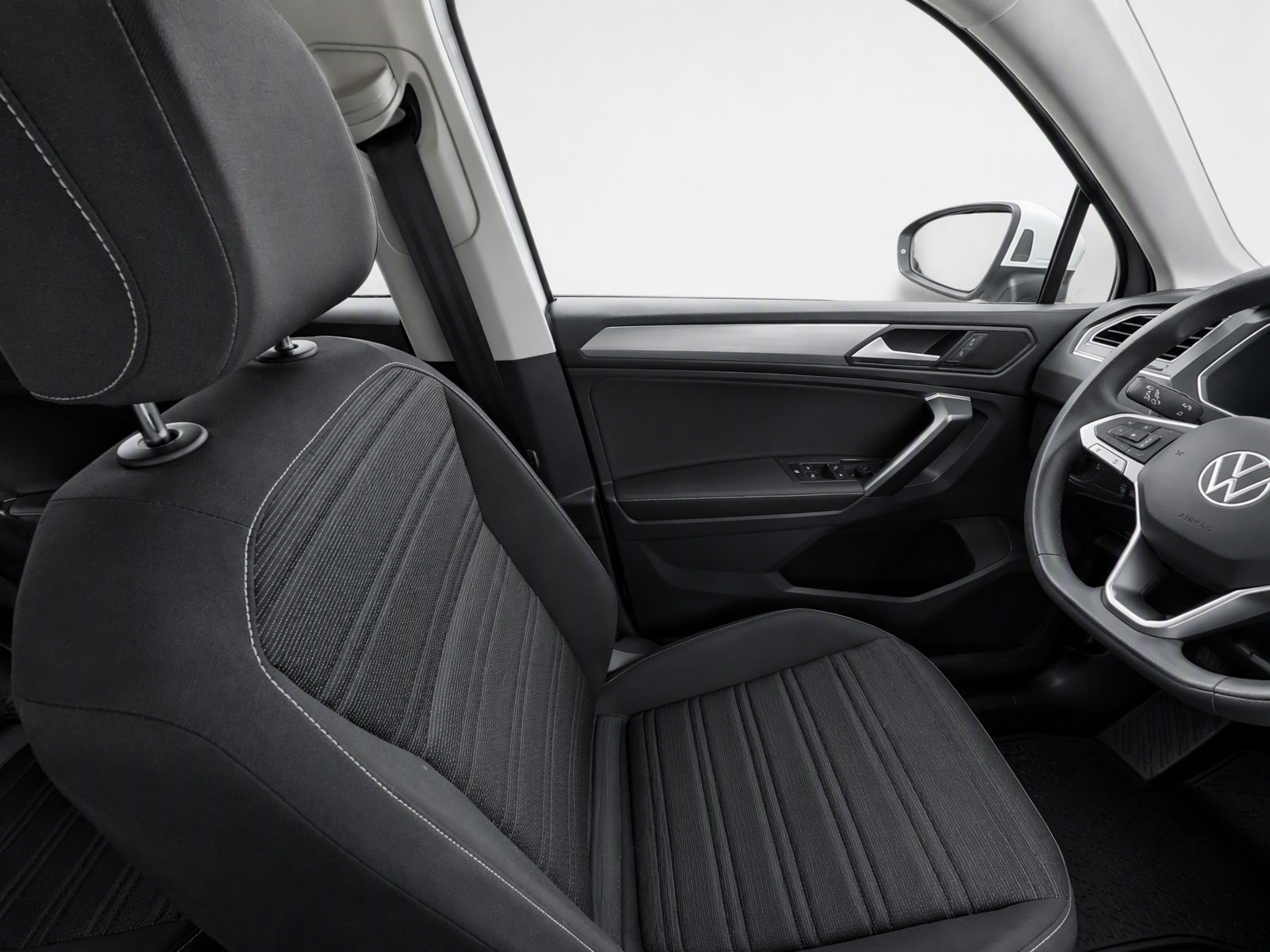Used 2023 Volkswagen Tiguan S FWD image 16