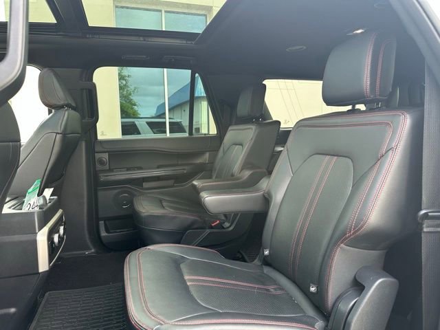 Used 2023 Ford Expedition Max Limited image 15