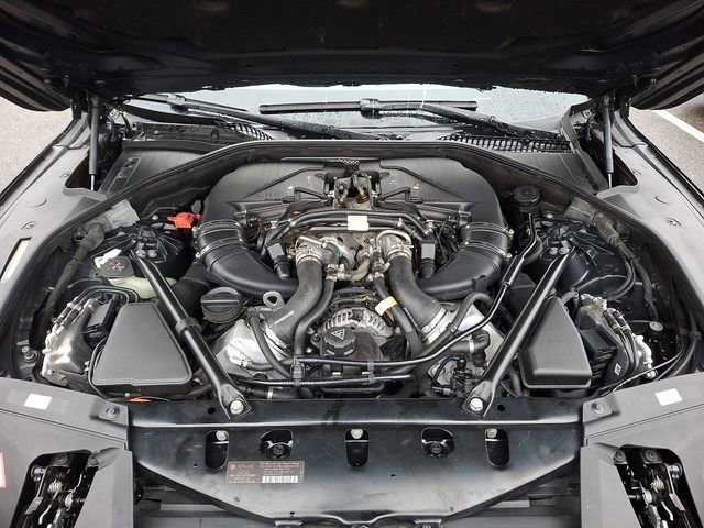 Used 2013 BMW 750Li image 34