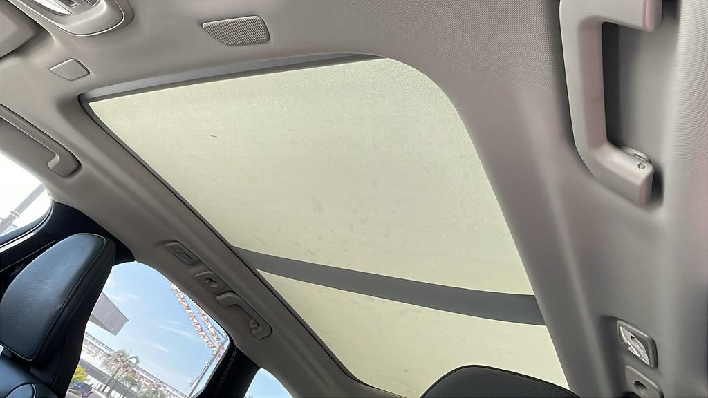 Used 2025 Volvo XC60 B5 Plus AWD/4WD image 29