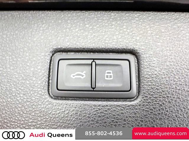 Used 2023 Audi Q7 3.0T Premium Plus w/ Premium Plus Package image 11