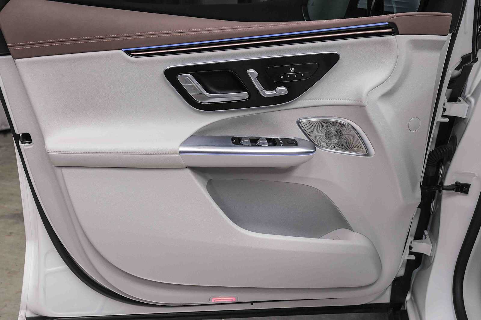 Certified 2023 Mercedes-Benz EQE 350+ 4MATIC SUV image 24