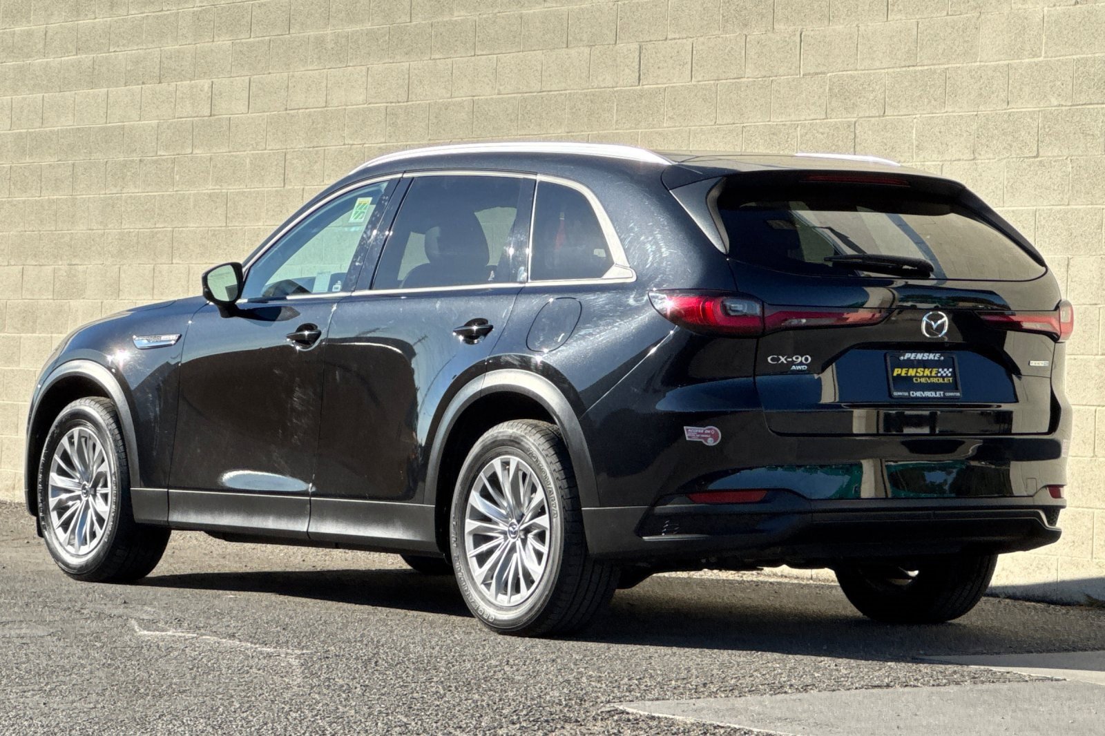 Used 2024 MAZDA CX-90 Plug-In Hybrid w/ Preferred image 6