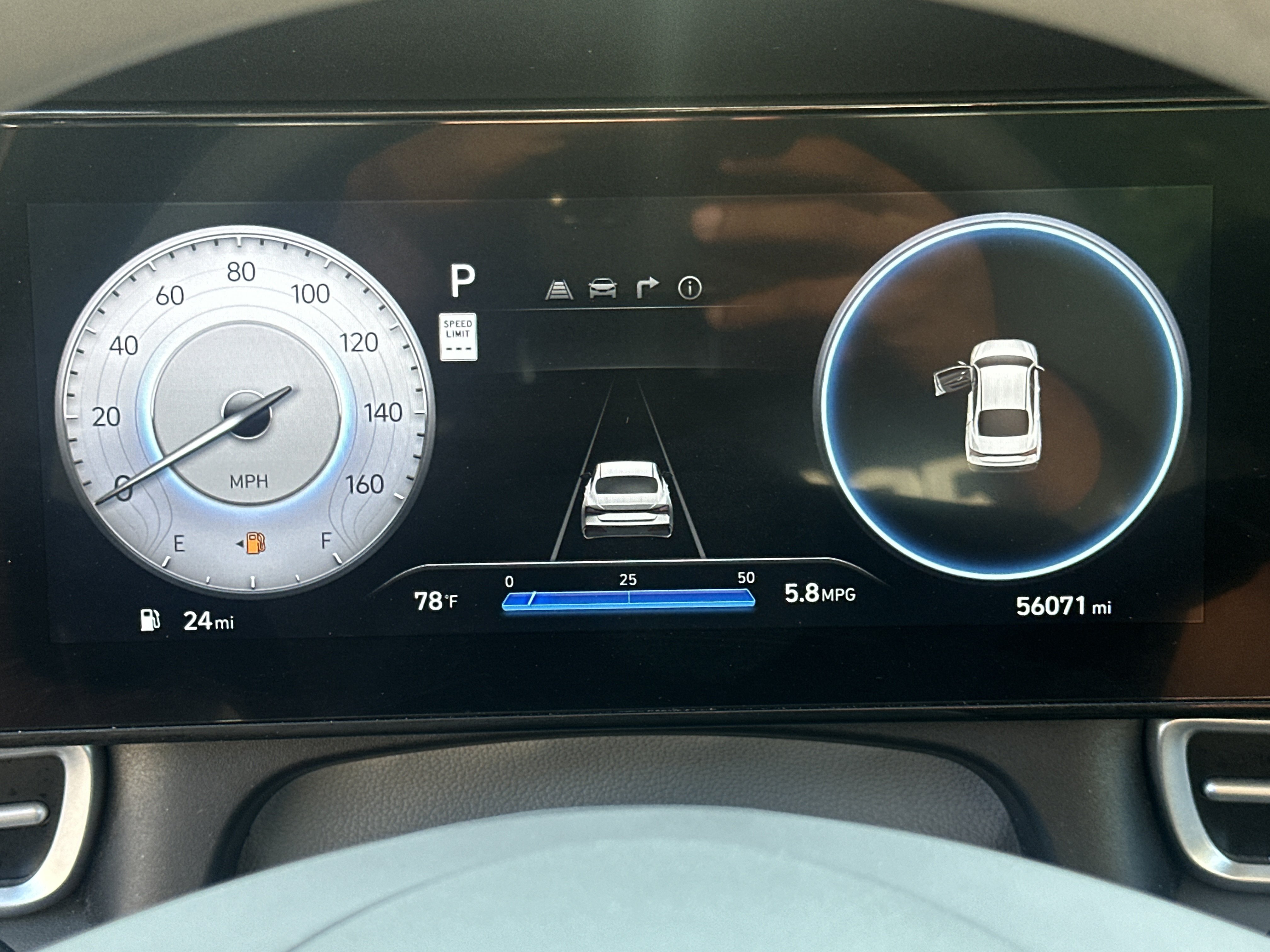Used 2024 Hyundai Elantra SEL FWD image 26