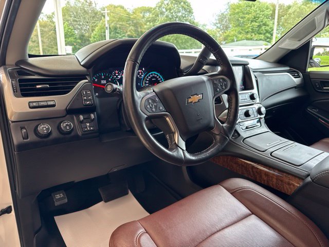 Used 2019 Chevrolet Tahoe Premier w/ Premier Plus Edition AWD/4WD image 16