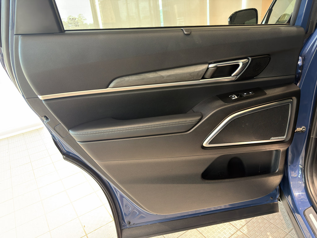 Used 2024 Kia Telluride SX Prestige X-Pro AWD/4WD image 18