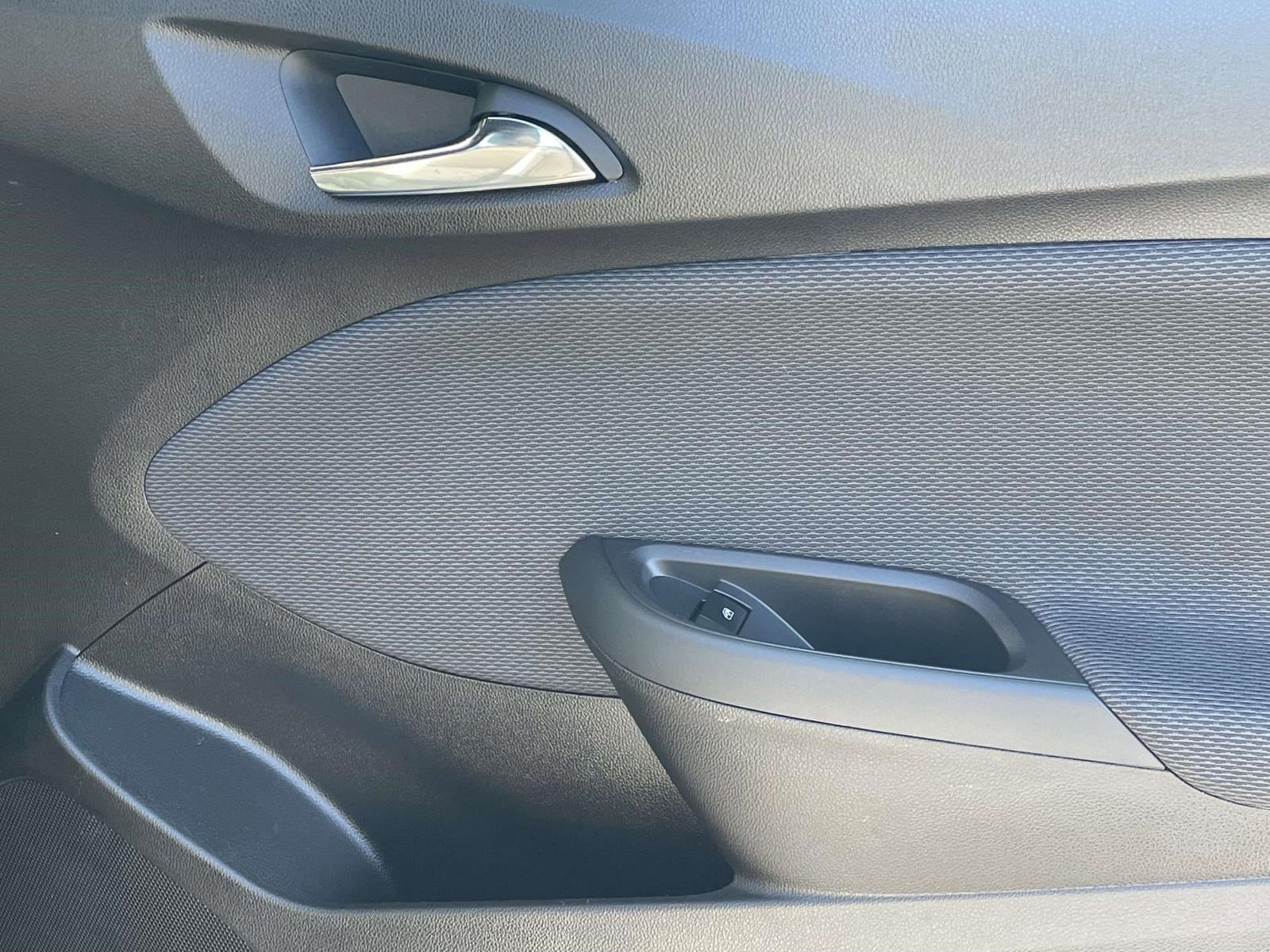 Used 2018 Chevrolet Cruze LT w/ Sun And Sound Package image 14