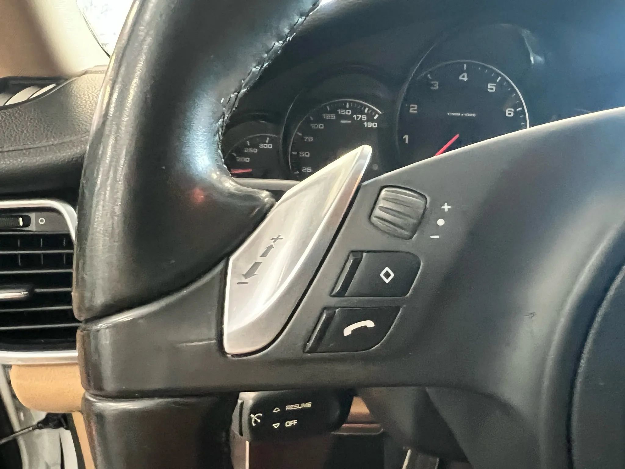Used 2015 Porsche Panamera 4 AWD/4WD image 15