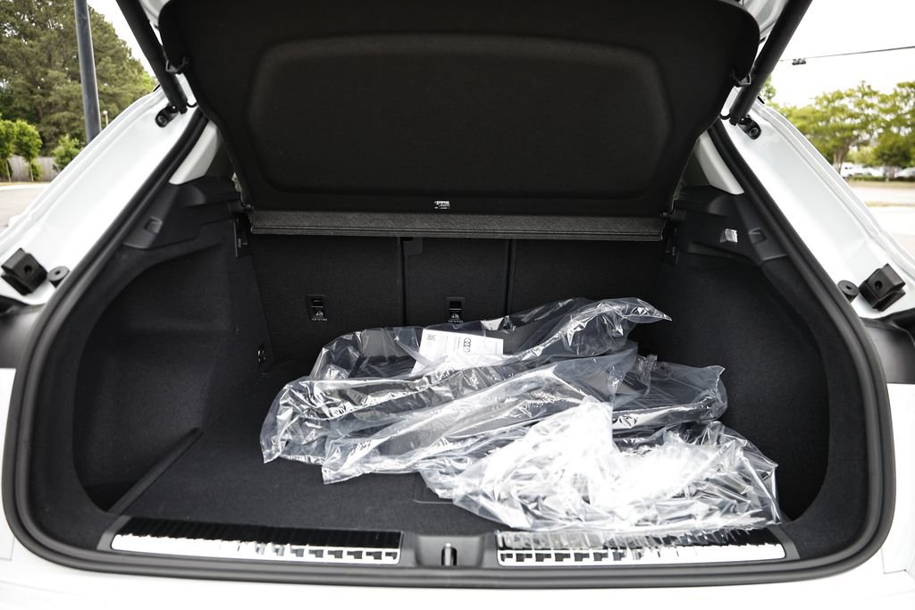 New 2026 Audi Q3 quattro 2.0T AWD/4WD image 31