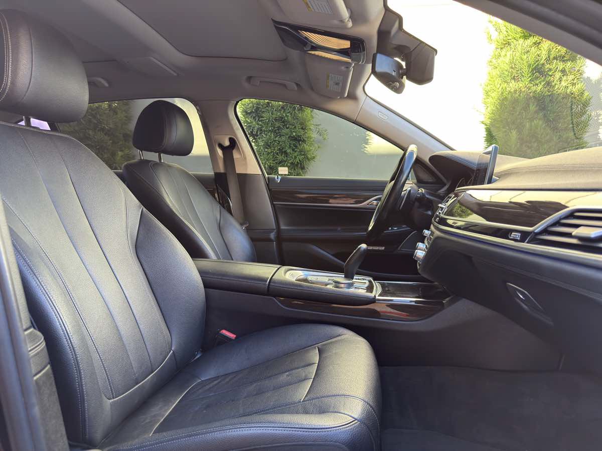 Used 2016 BMW 740i RWD image 57