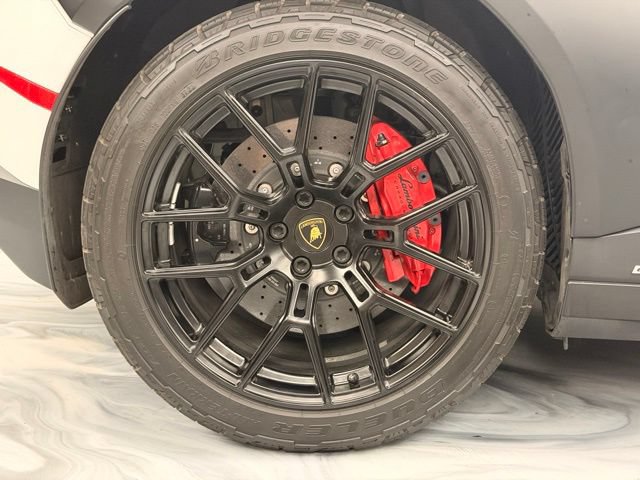 Used 2024 Lamborghini Huracan Sterrato AWD/4WD image 9