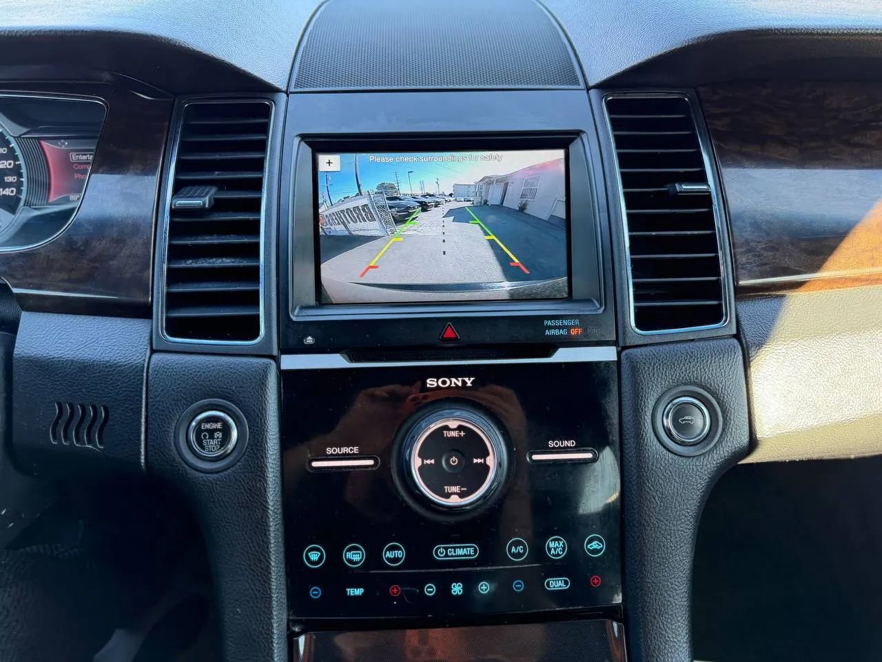 Used 2017 Ford Taurus Limited image 40