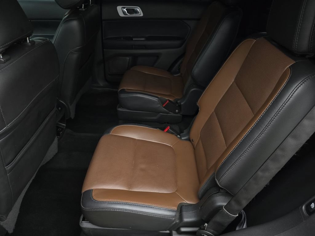 Used 2015 Ford Explorer Limited w/ Equipment Group 301A FWD image 25