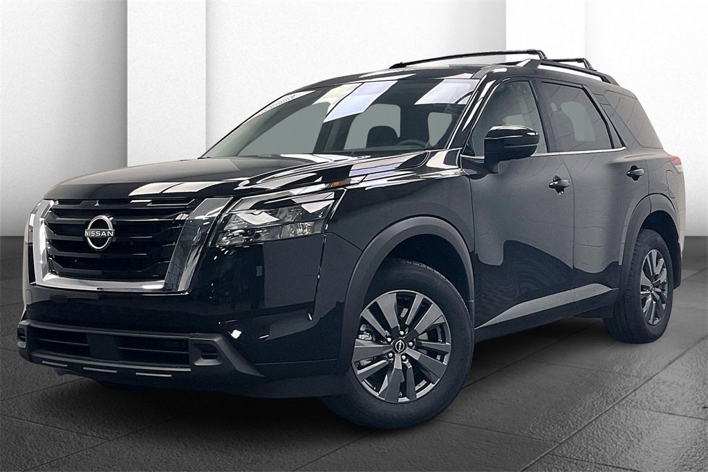 Certified 2025 Nissan Pathfinder SV video 3