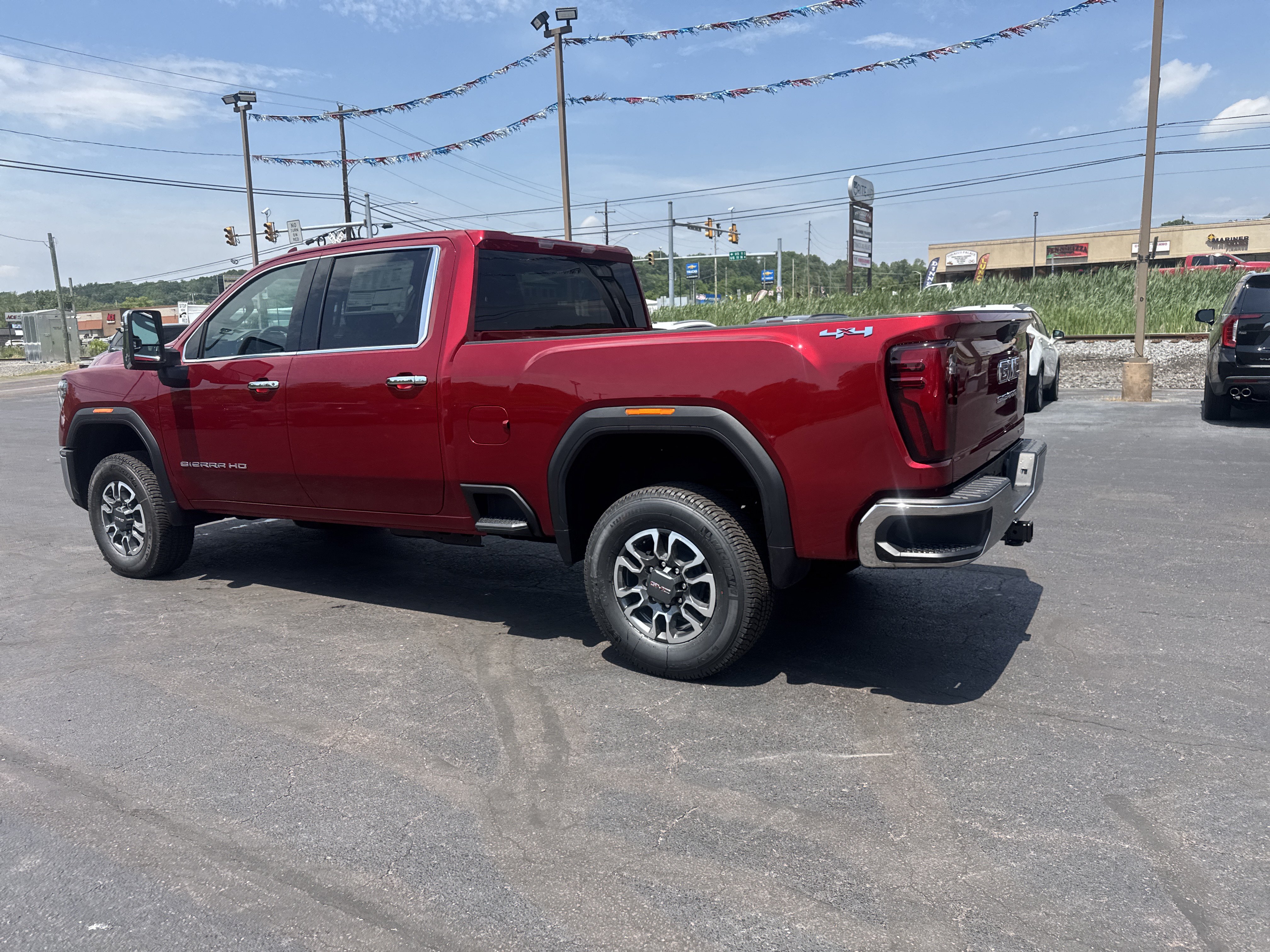 New 2026 GMC Sierra 2500 SLT AWD/4WD image 6