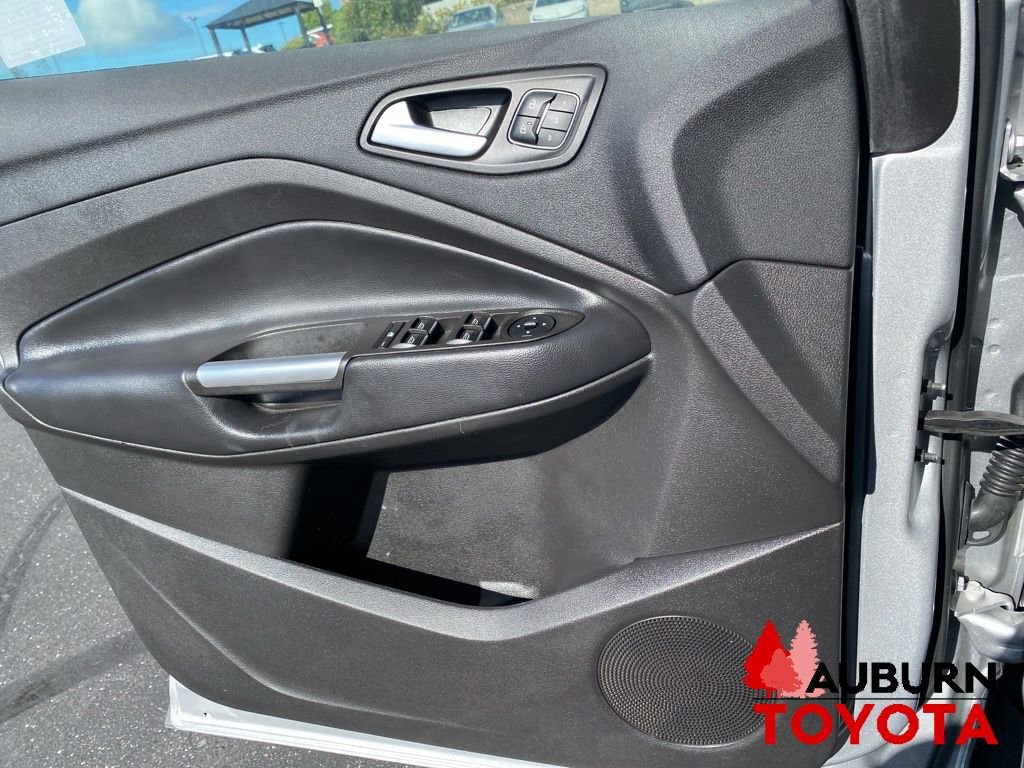 Used 2019 Ford Escape Titanium FWD image 35