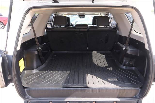 Certified 2022 Toyota 4Runner SR5 Premium w/ Moonroof Package AWD/4WD image 7