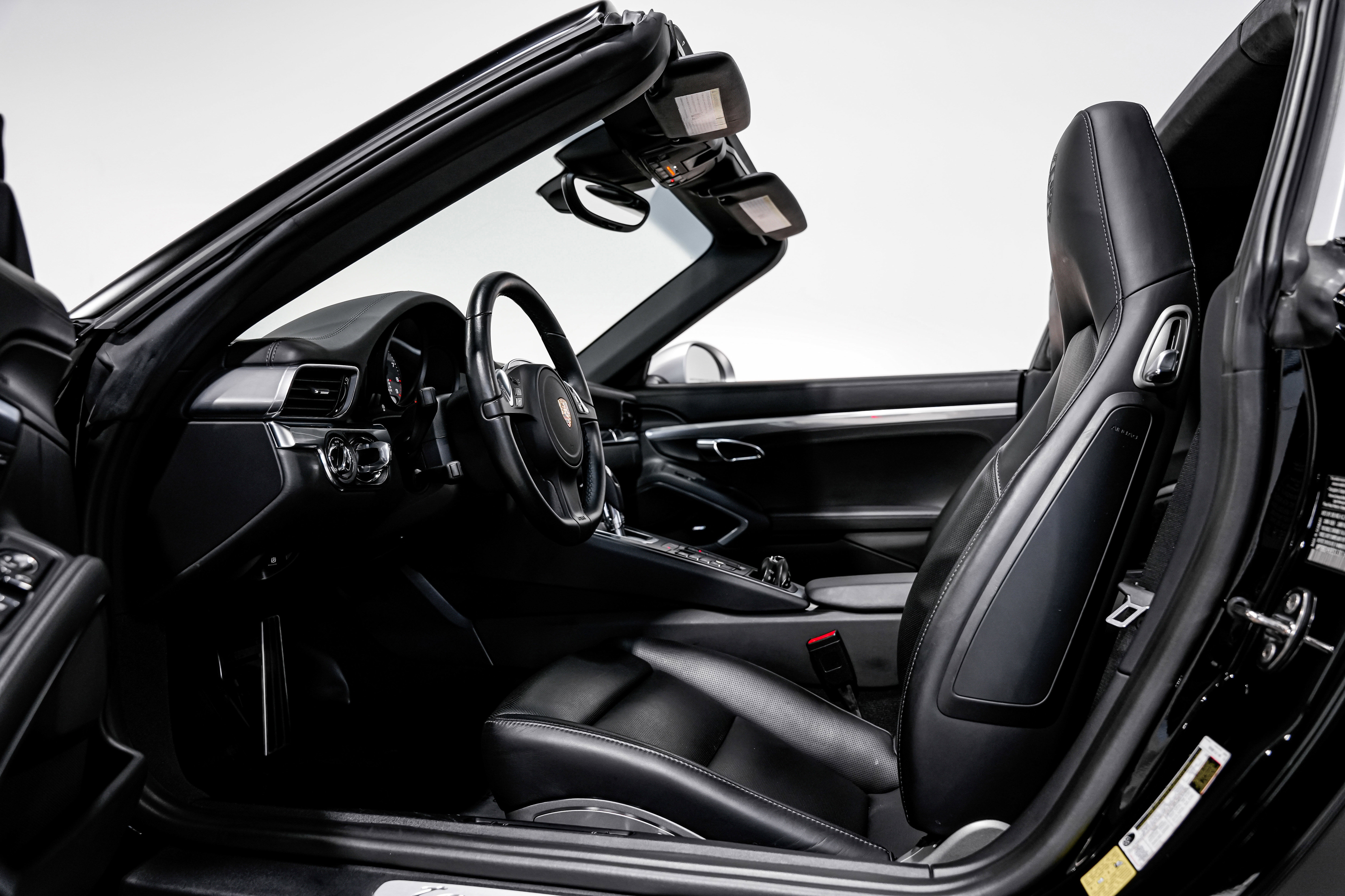 Used 2014 Porsche 911 Targa 4S image 21