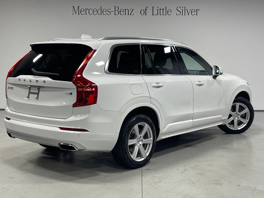 Used 2021 Volvo XC90 T5 Momentum AWD/4WD image 6