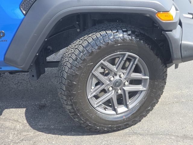 Used 2024 Jeep Wrangler Unlimited Sport AWD/4WD image 21