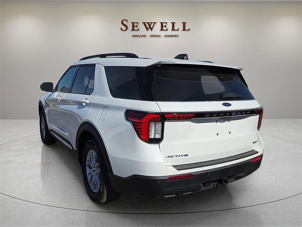 New 2025 Ford Explorer Active image 3