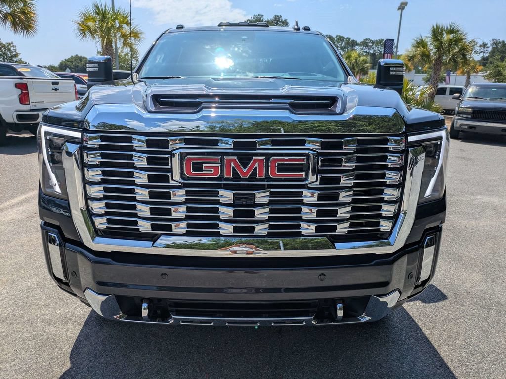Used 2025 GMC Sierra 2500 Denali w/ Technology Package AWD/4WD image 9