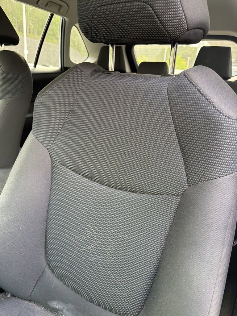 Used 2023 Toyota RAV4 LE FWD image 5
