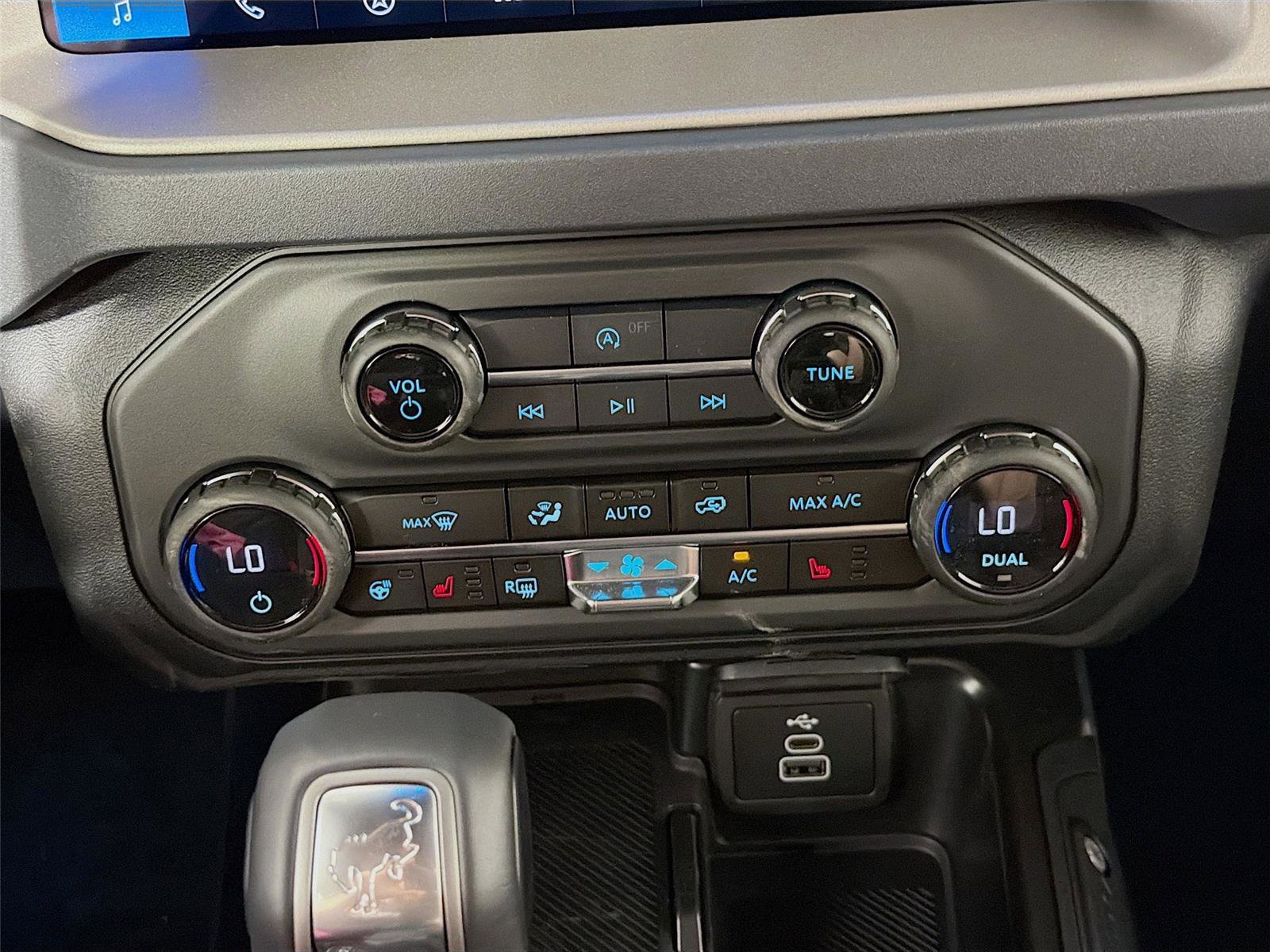 New 2026 Ford Bronco Outer Banks image 17