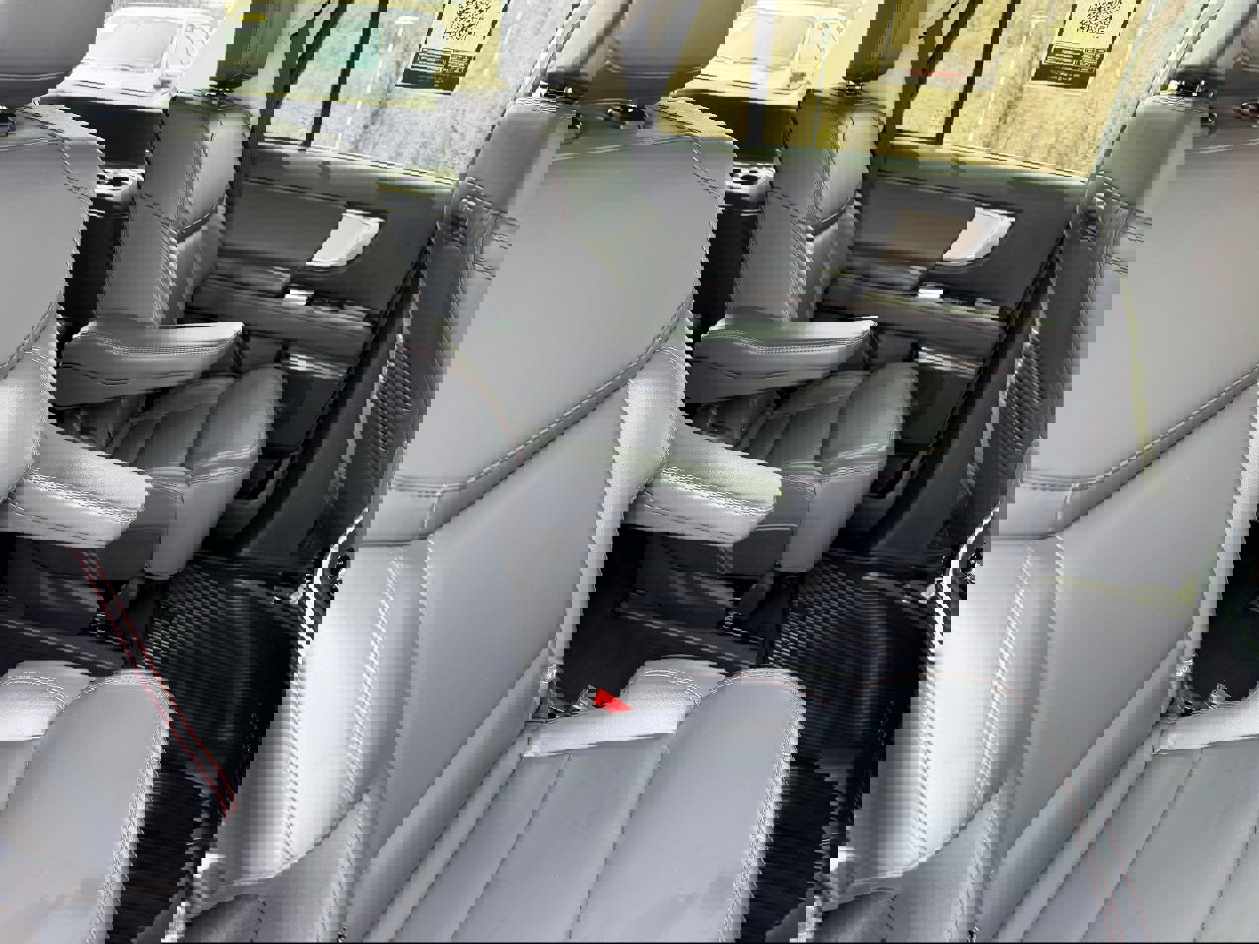 Certified 2025 Ford Expedition Active AWD/4WD image 24