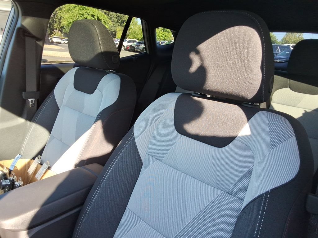 New 2026 Chevrolet Trax RS w/ Sunroof Package FWD image 21