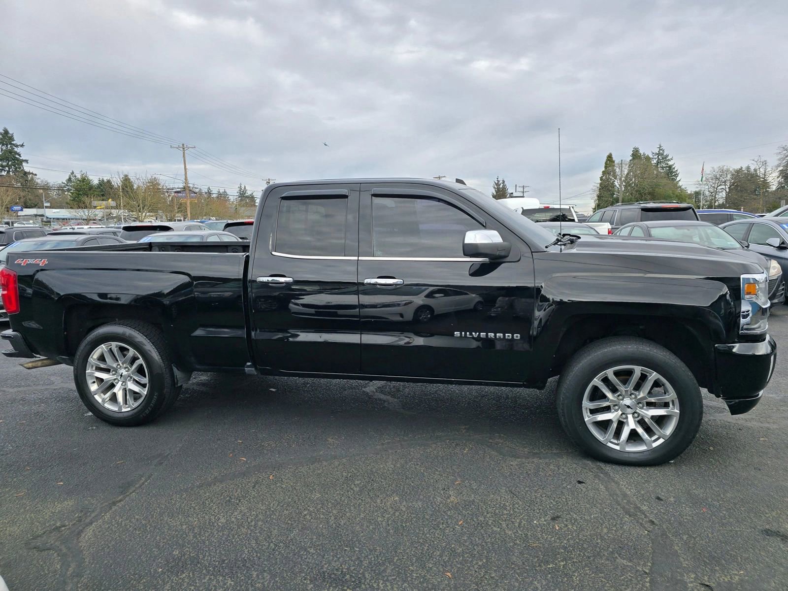 Used 2016 Chevrolet Silverado 1500 LTZ AWD/4WD image 6