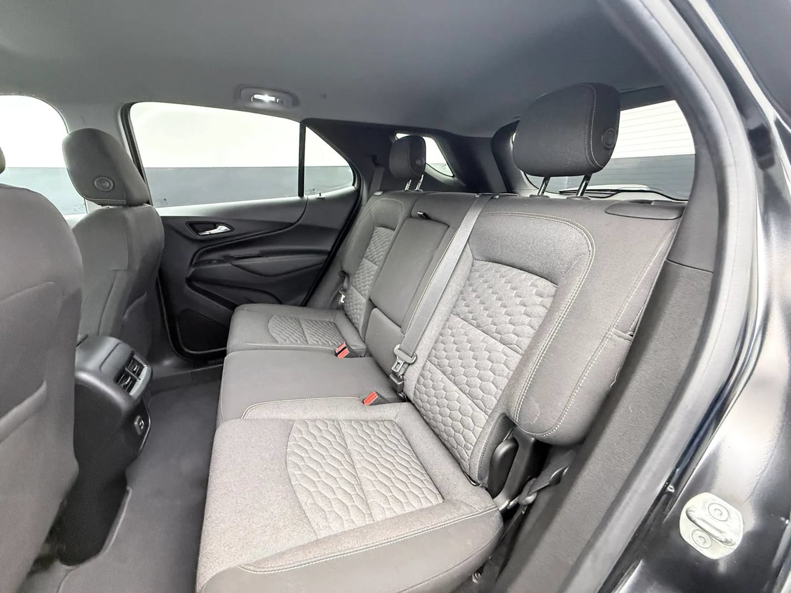 Used 2019 Chevrolet Equinox LT FWD image 23