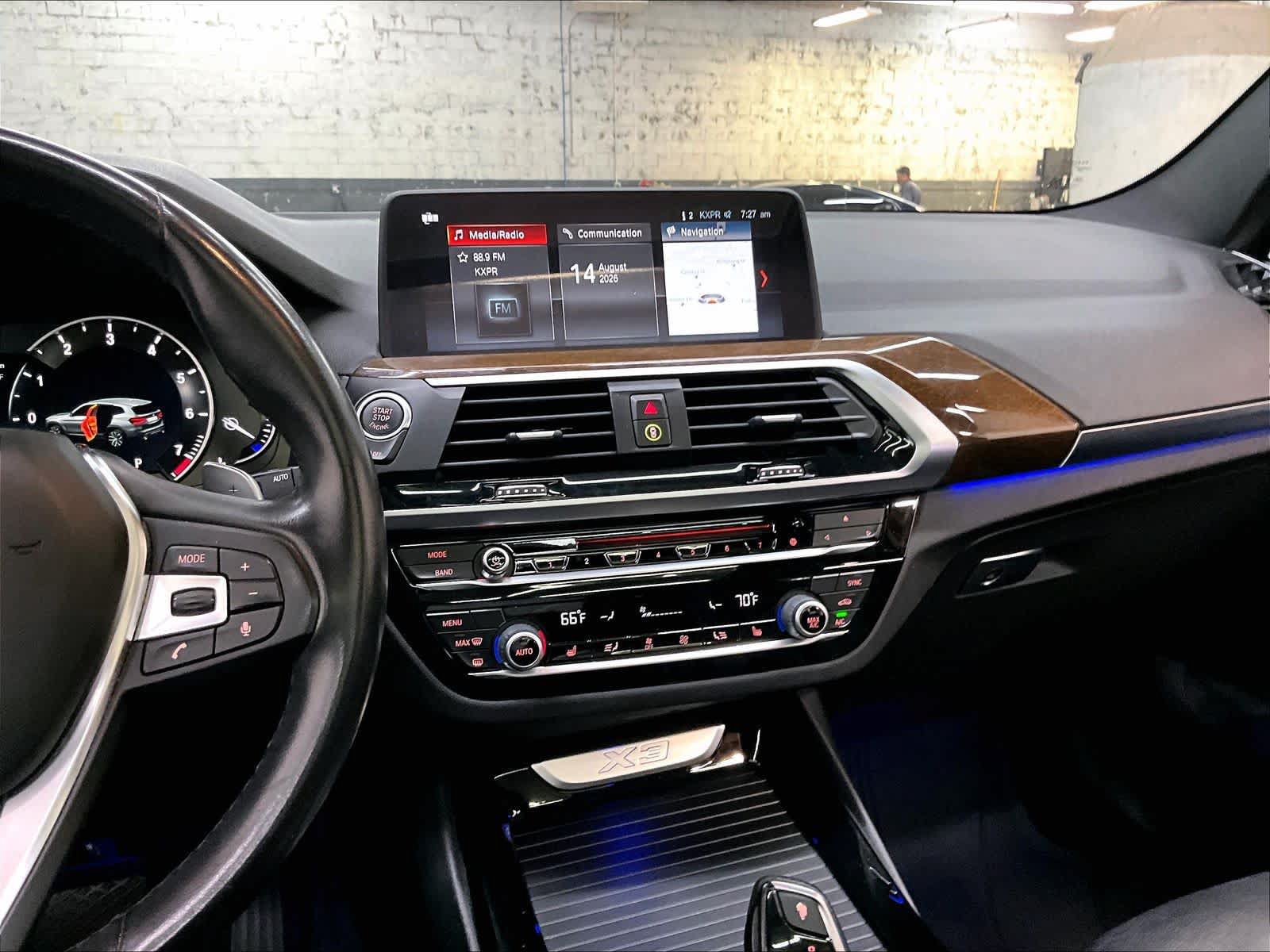 Used 2018 BMW X3 xDrive30i AWD/4WD image 9