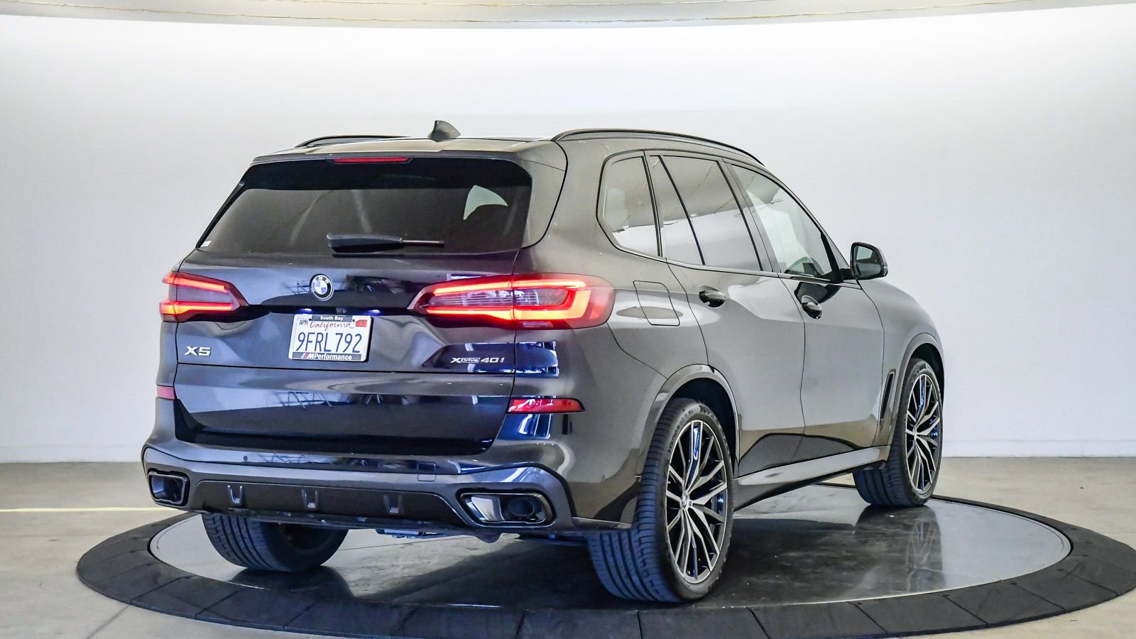 Certified 2023 BMW X5 xDrive40i w/ Executive Package AWD/4WD image 5