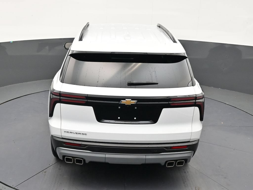 Used 2025 Chevrolet Traverse LT FWD image 15