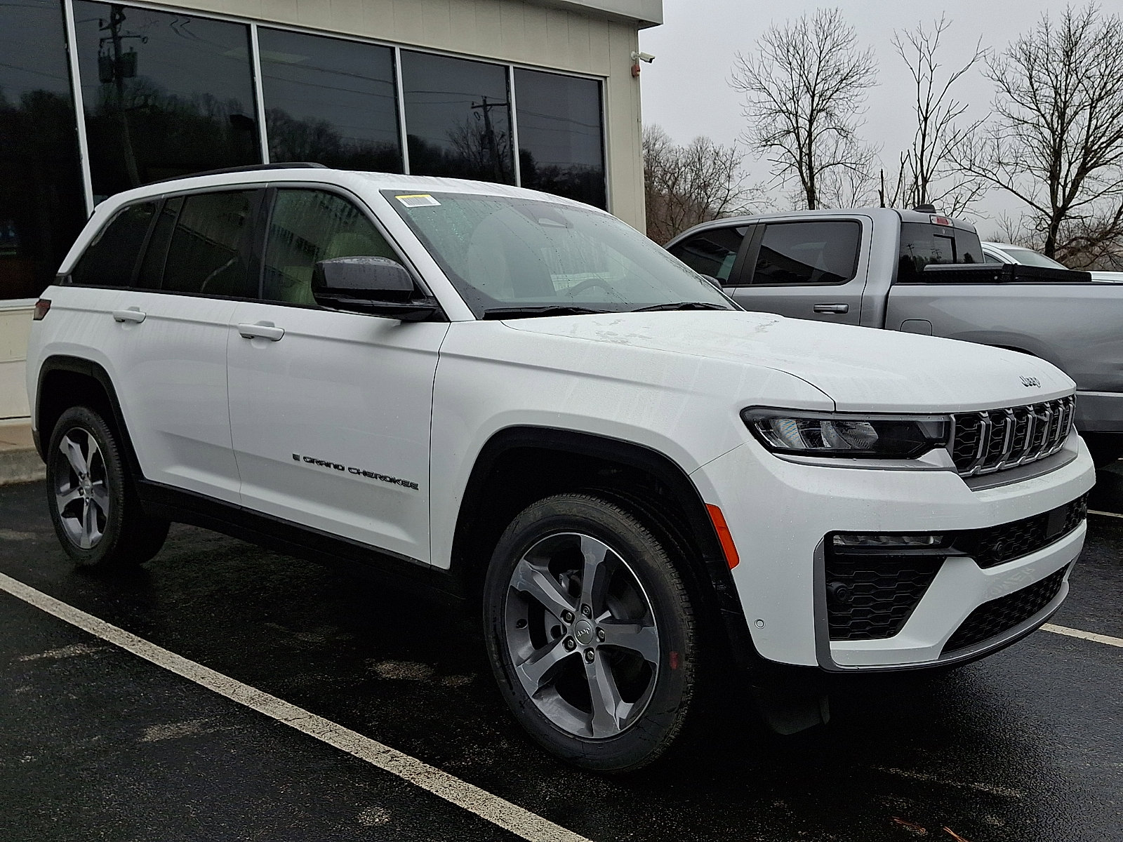New 2026 Jeep Grand Cherokee Limited image 2
