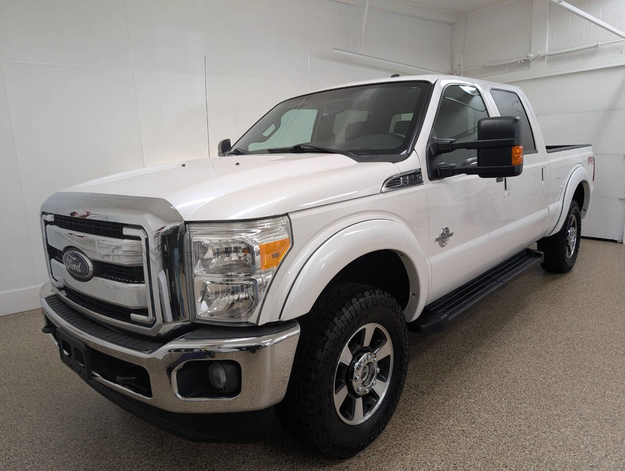 Used 2016 Ford F250 Lariat w/ Lariat Ultimate Package image 2