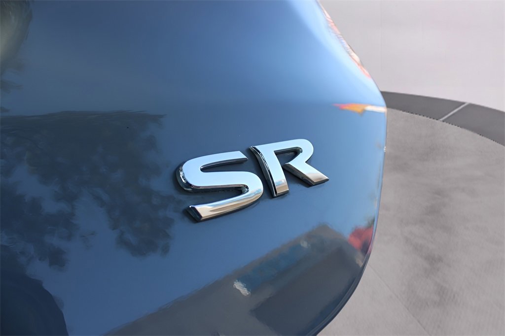 Used 2024 Nissan Kicks SR w/ SR Premium Package image 8