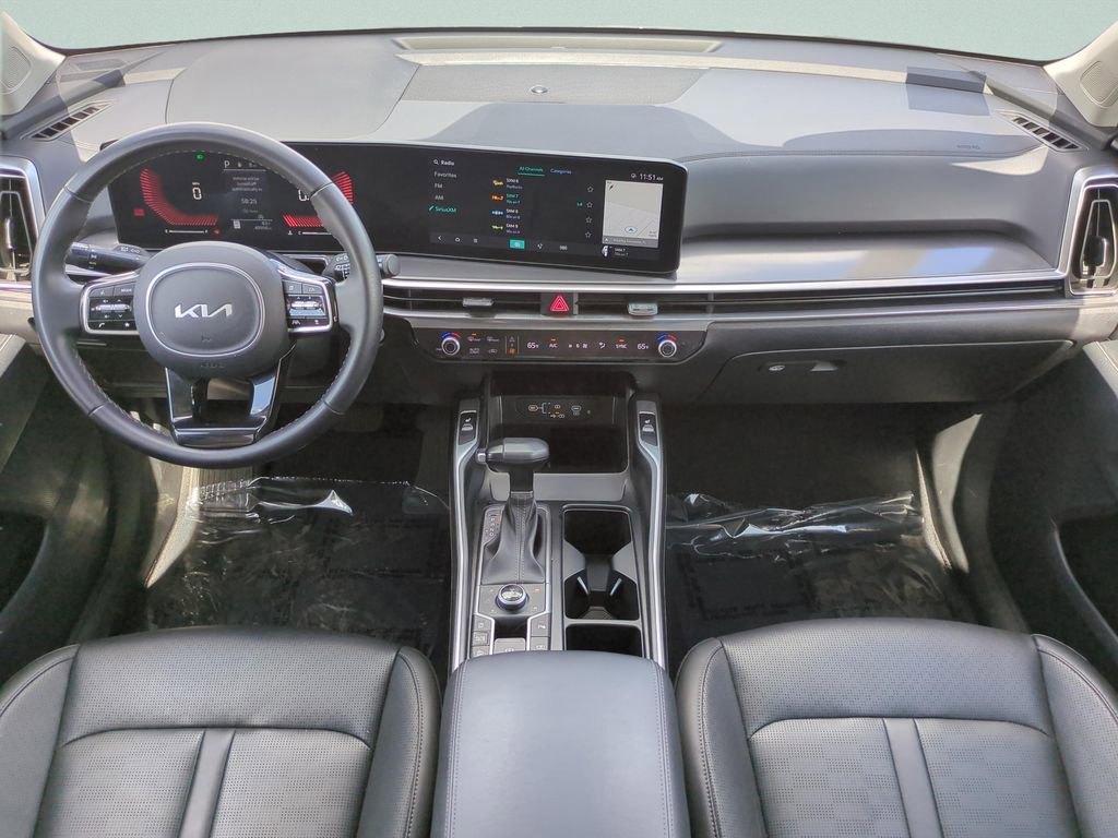 Used 2024 Kia Sorento S image 14